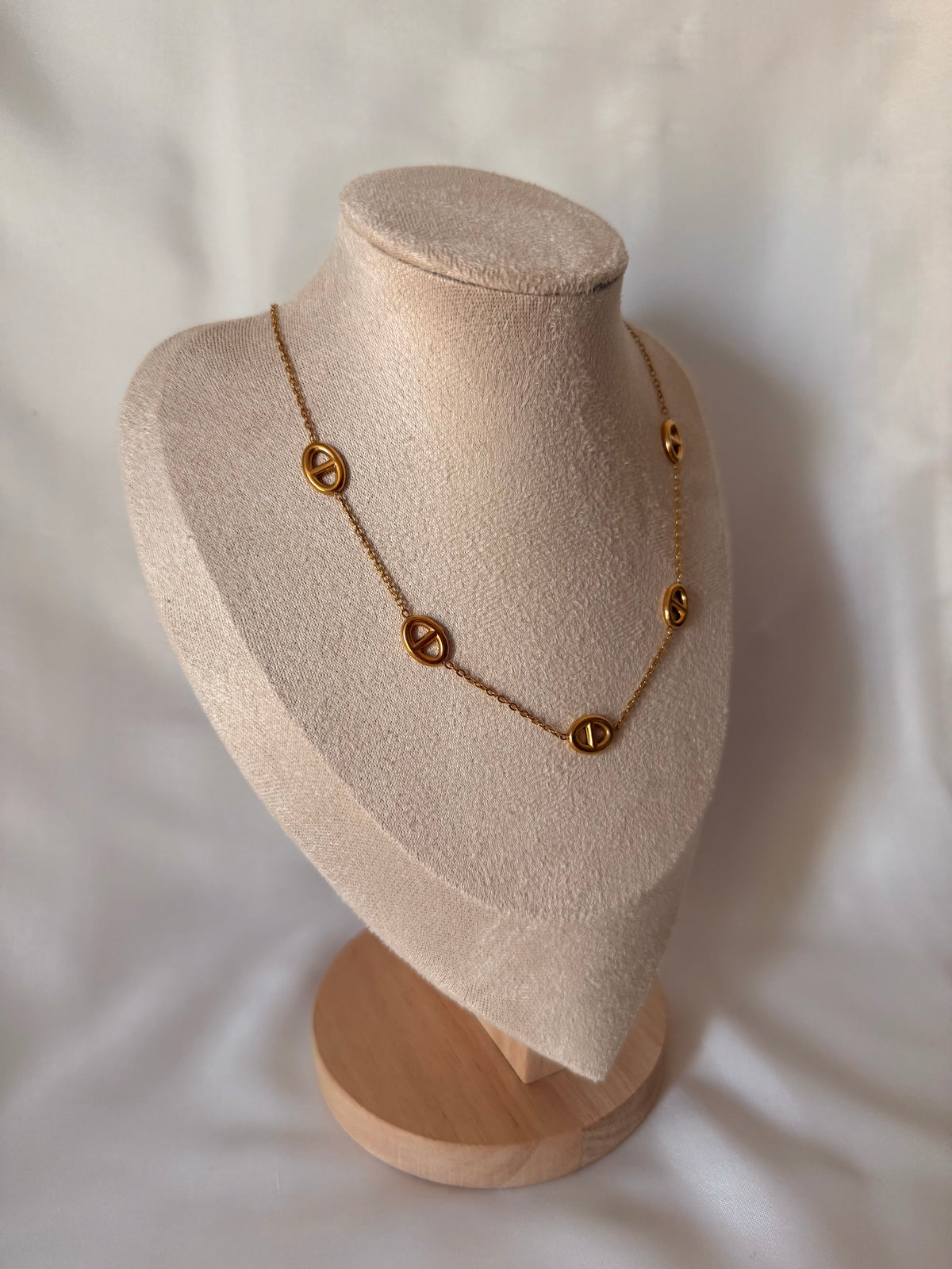 Collier Élia